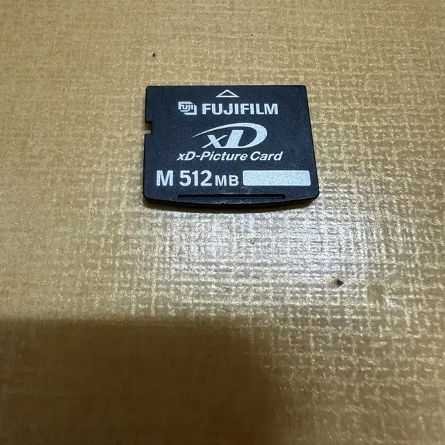 XD메모리 카드 512MB 판매합니다.