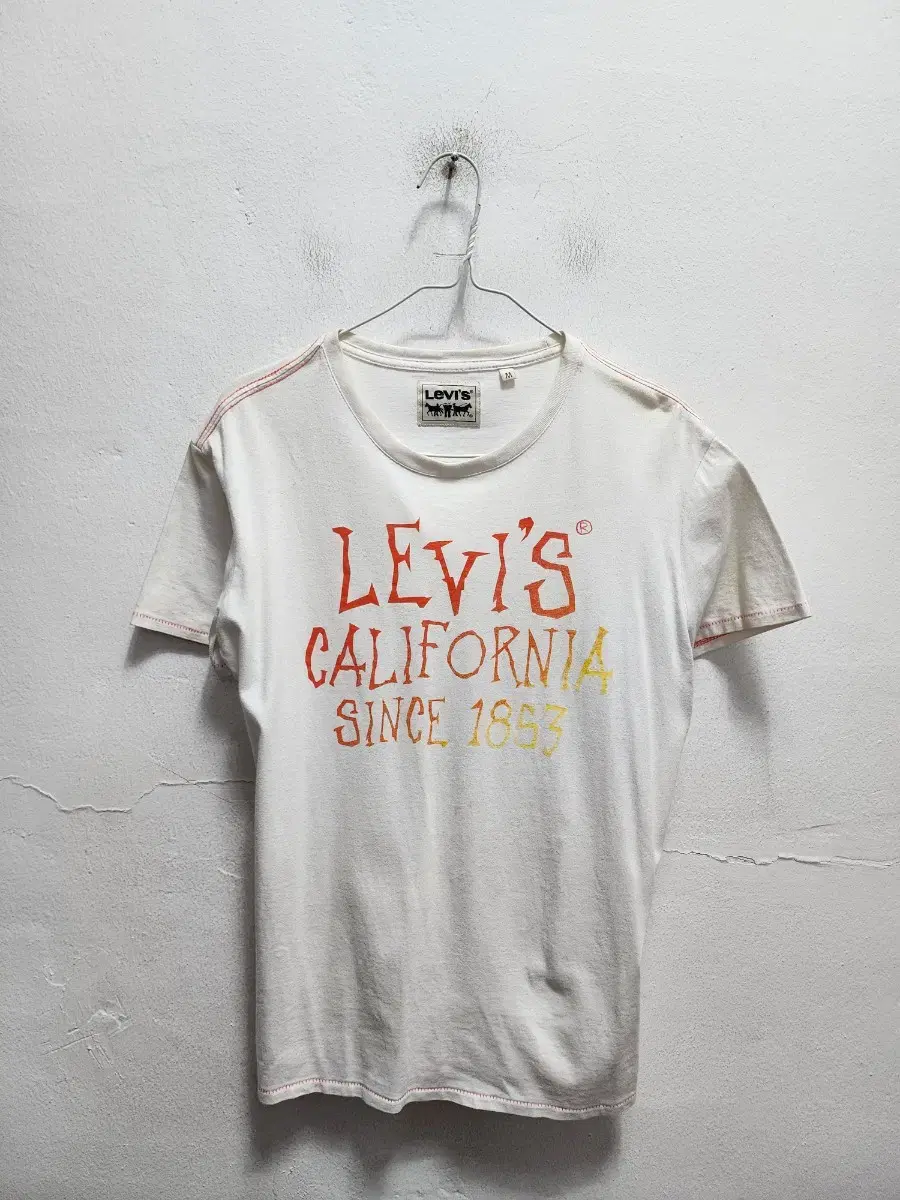 Levi's Big Logo T-Shirt