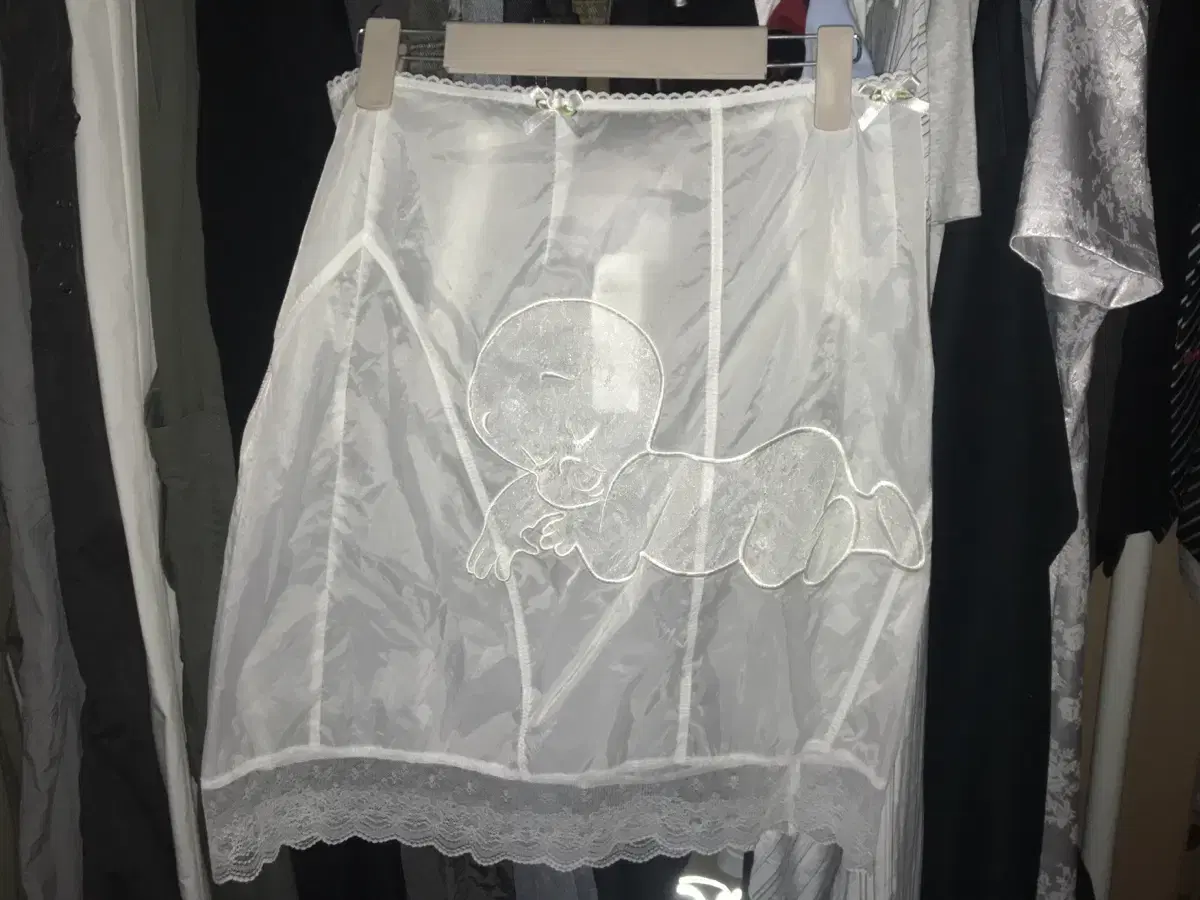 스컬프터 캐스퍼 sculpter Casper Ghost Skirt