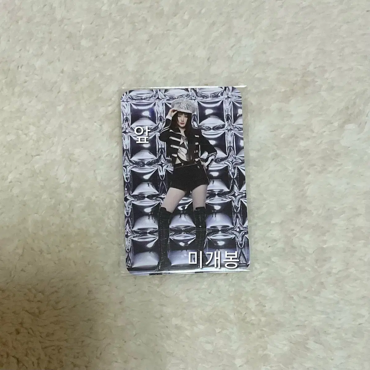 2 SuperLady line friends pop up keyring idle gidle shuhua Photocard