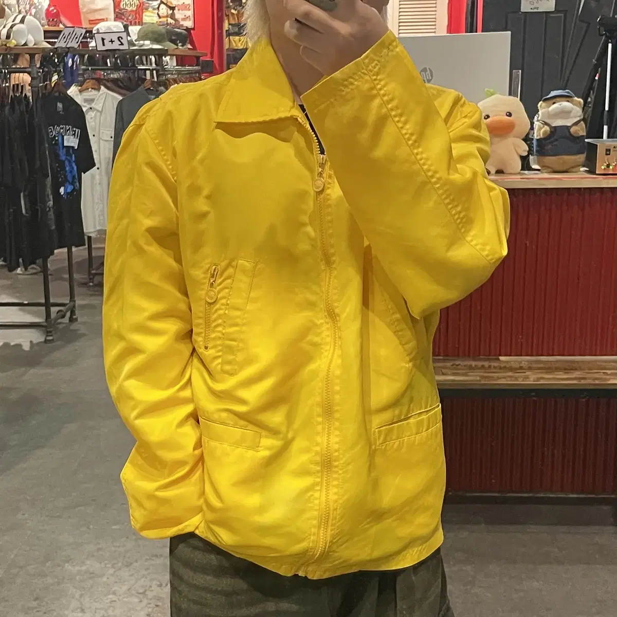 (end250) VERSACE WINDBREAKER