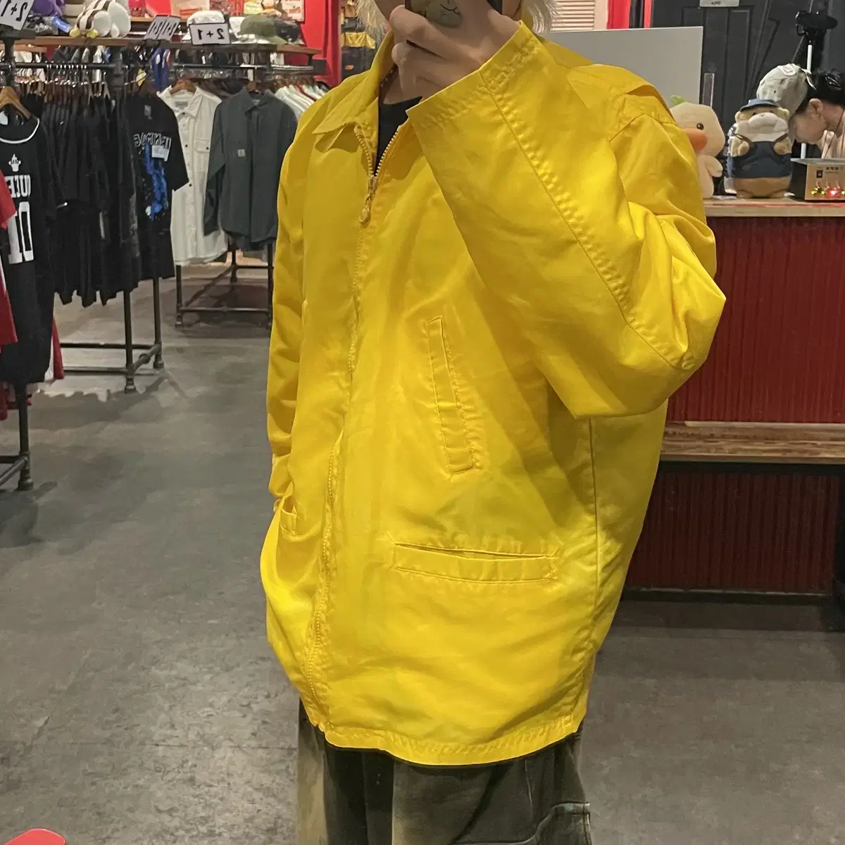 (end250) VERSACE WINDBREAKER