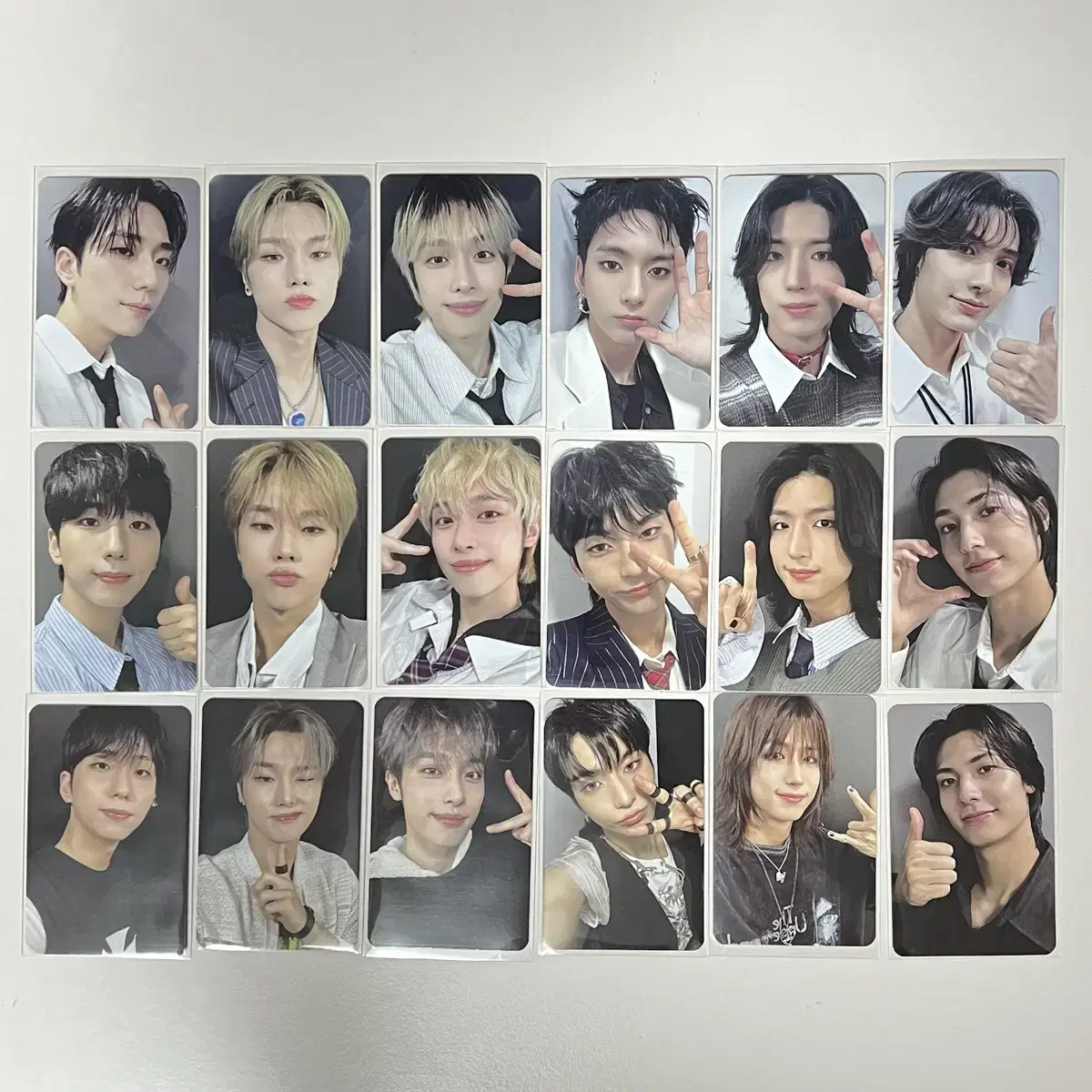 Enter XDIZ 6.1, 6.2, 6.3 photocard WTS