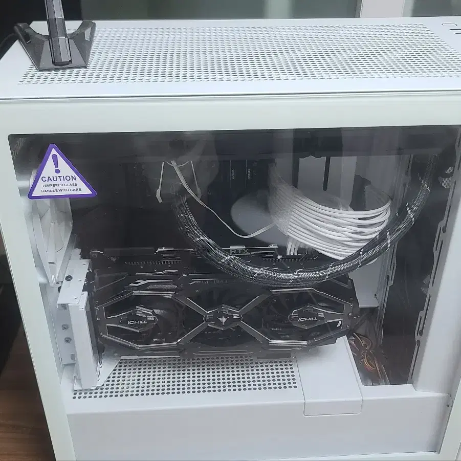 NZXT h7 elite 반본체 완본체 판매/10700,1250w,p31