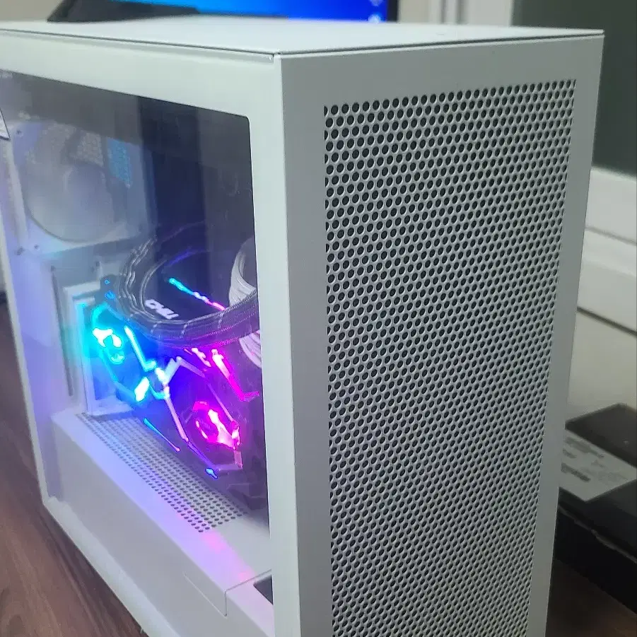 NZXT h7 elite 반본체 완본체 판매/10700,1250w,p31