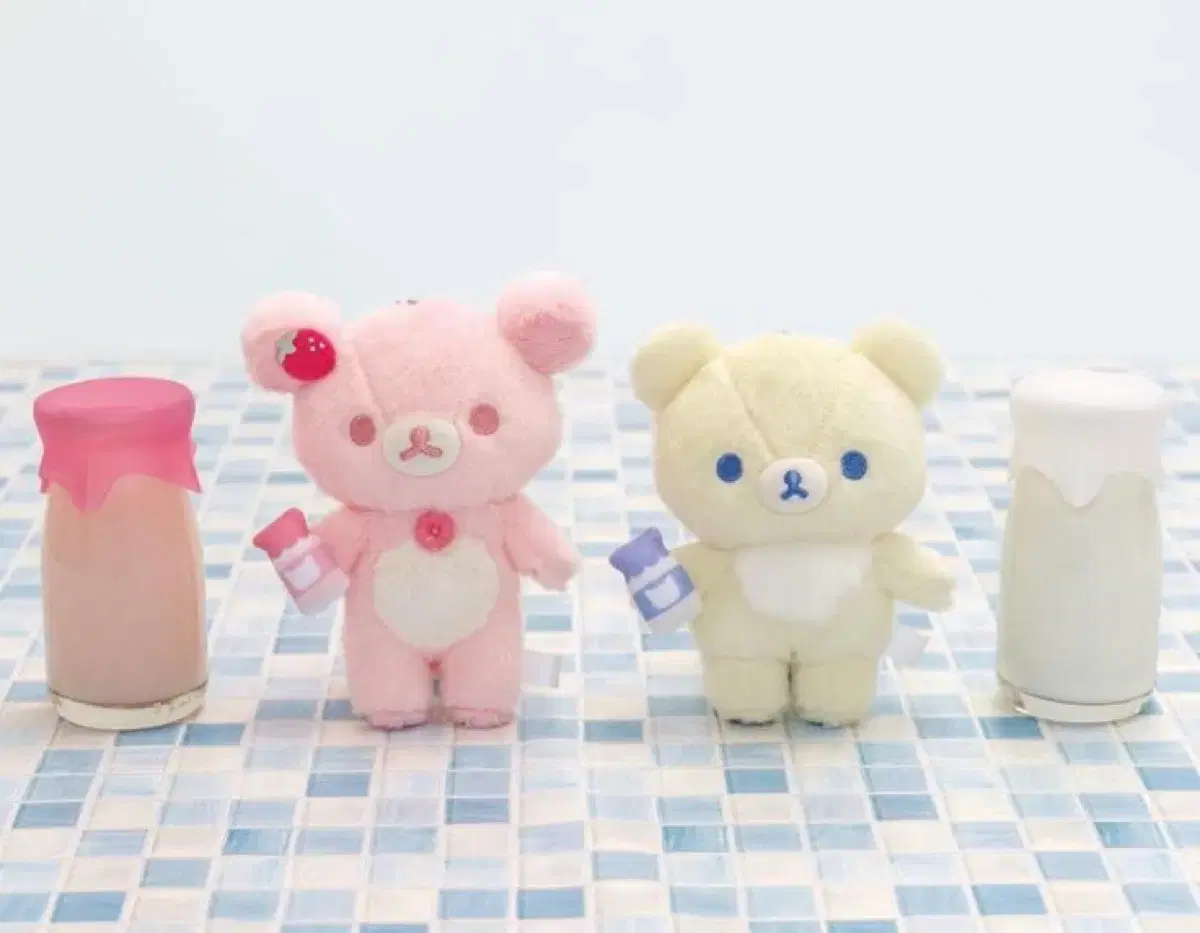 Zuu zu zuu! Milk Koguma and Strawberry Korirakkuma Mascot Dolls