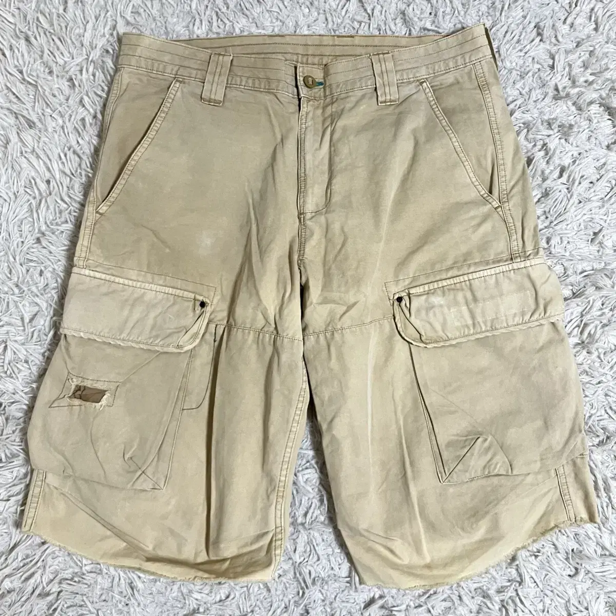 Vintage Y2K Almani Beige Wide Cargo Bermuda Shorts