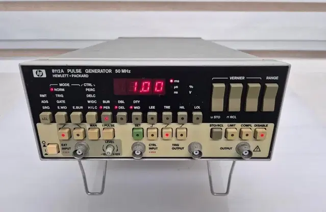 HP 8112A Pulse Generator 50MHz  펄스발생기.