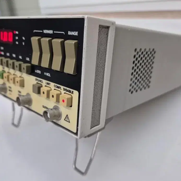 HP 8112A Pulse Generator 50MHz  펄스발생기.