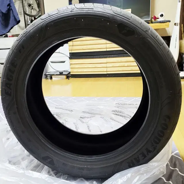 BMW 520i M Spt G30 출고 타이어 (245/45R 18)