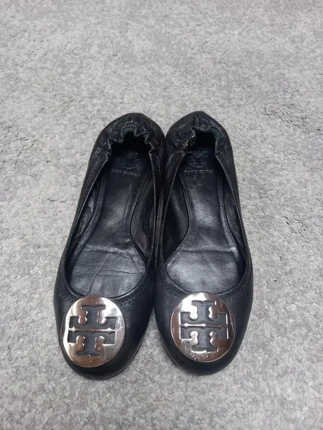 토리버치 Toryburch 플랫슈즈-6 1/2-235추천