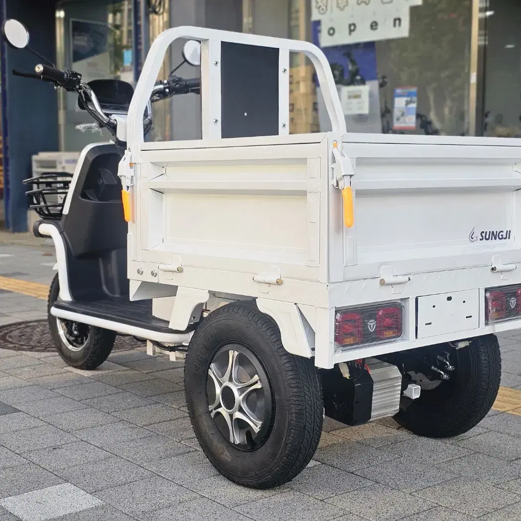 친환경 삼륜전기운반차 성지기업 wingo 신차 판매합니다.