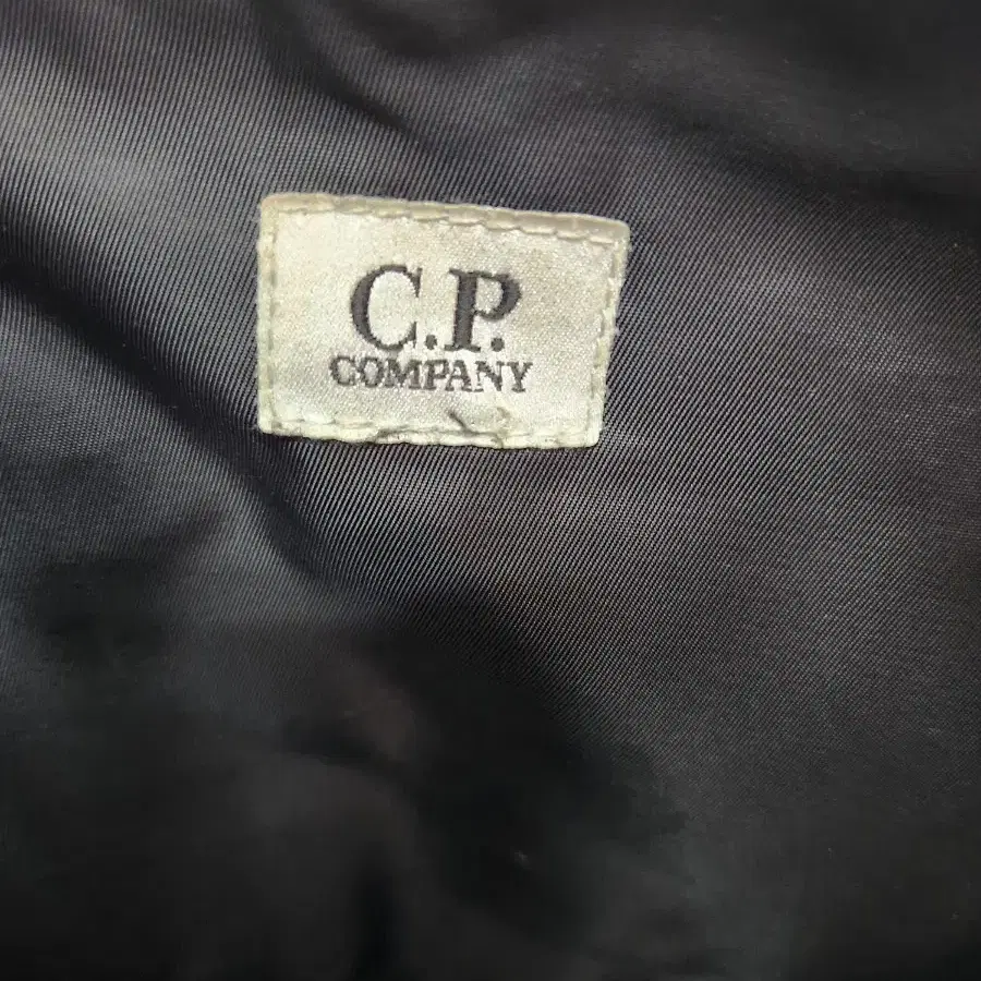 씨피 컴퍼니 cp company 클러치 파우치