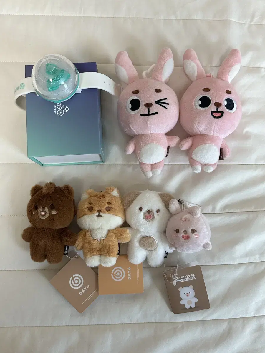 Day 6 official goods sell (Madewatch 2, 19 Pilkis, 22 Pilkis, Petite Mélange)