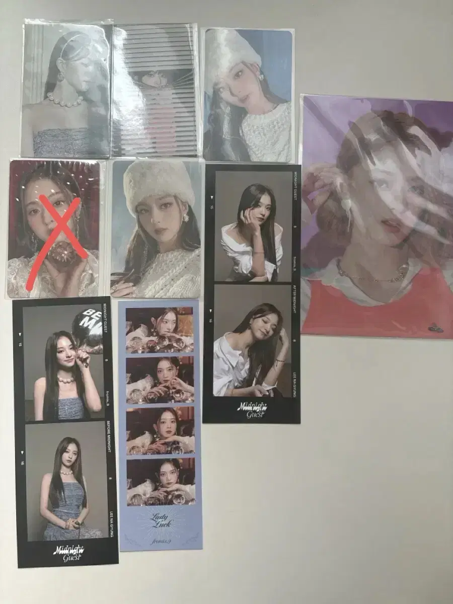 Fromis 9 nakyung sells photo kards