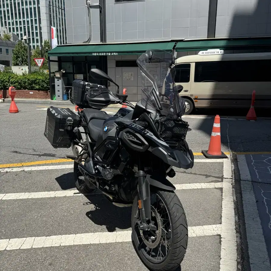 (가격다운)BMW 2022 R1250GS ADV (어드방) 트리플블랙