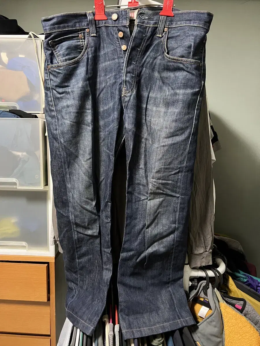 Levi's 501 size 33