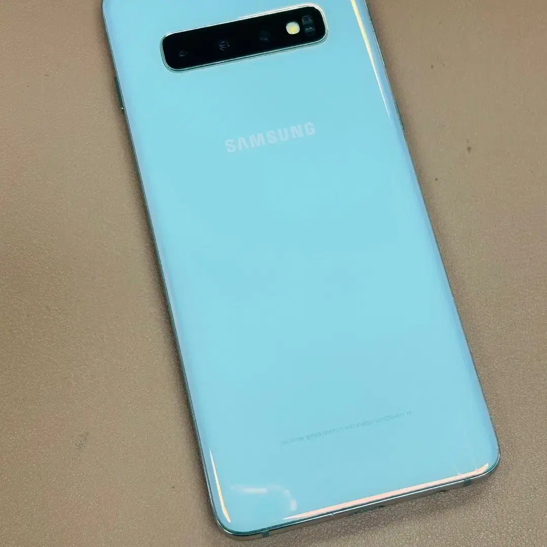 갤럭시 S10 KT 화이트 128GB A급 판매합니다