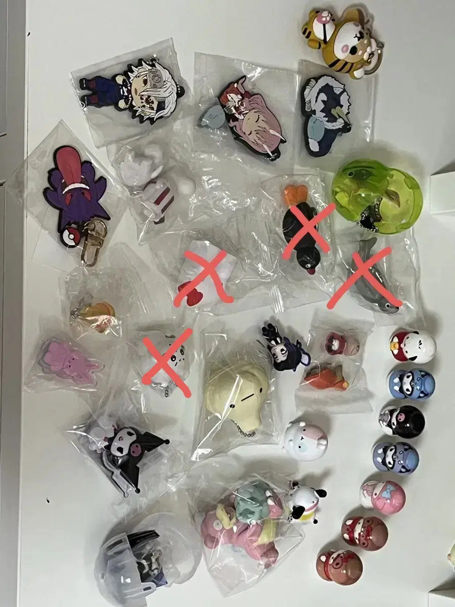 Gacha Figures keyring (Sanrio Chiikawa Pokémon Whole Life Earsword Moomin Doremi)