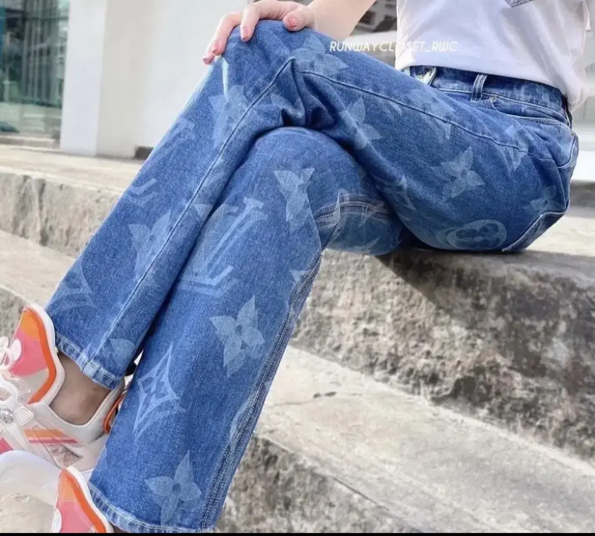 Department Store Genuine) Louis Vuitton Giant Monogrammed Denim Pants