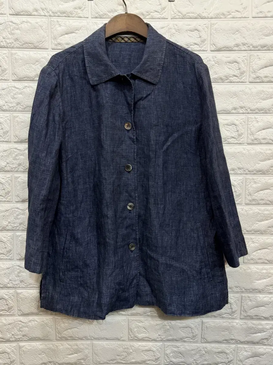 Daks Women's Linen Shirt