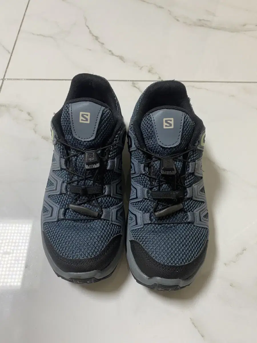 Salomon ortholite 여성 36사이즈 운동화