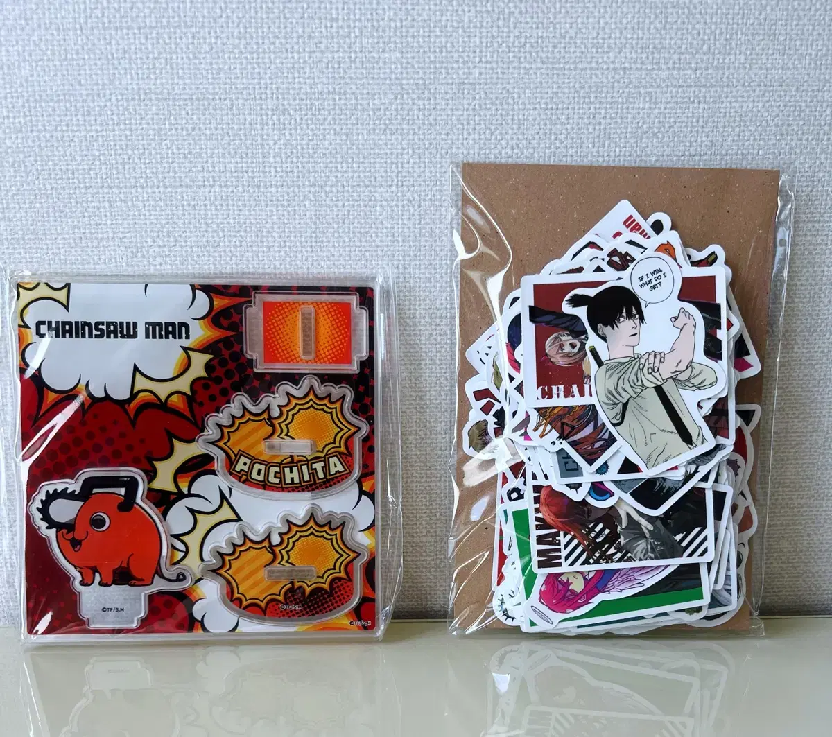 Chainsaw Man Pochita Yura acrylic stand + Sticker Pack