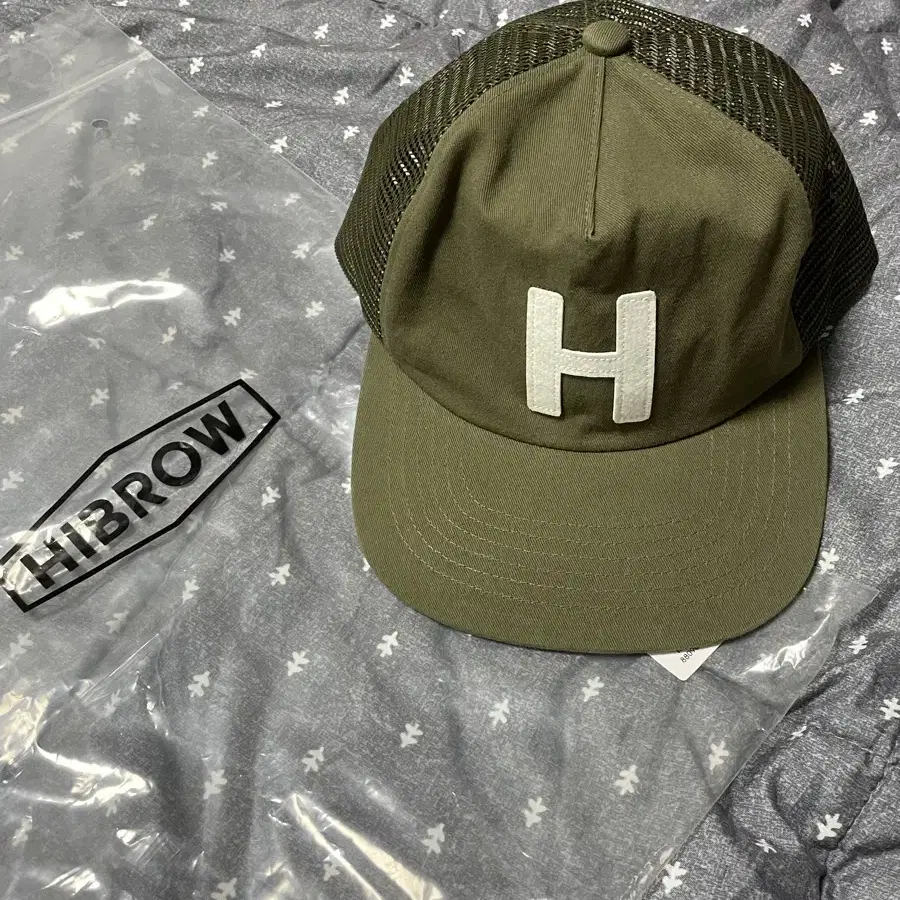 HIBROW CAP