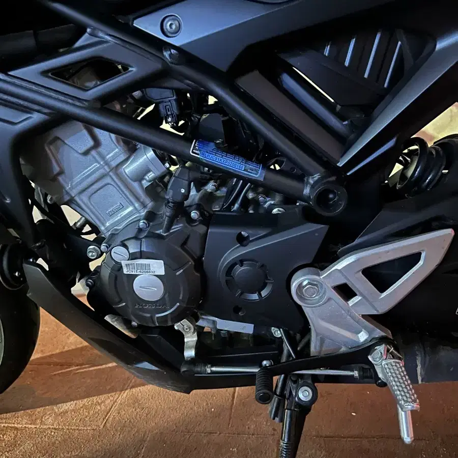 부산 cb125r (신차급) 가격다운