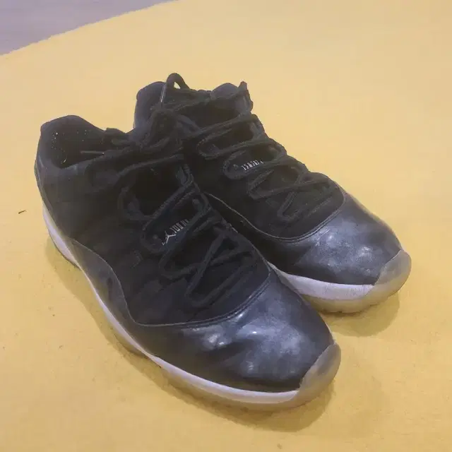 [ 290] Air Jordan 11  RETRO ROW 바론스