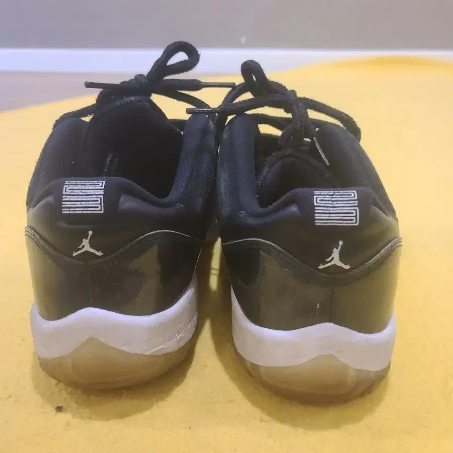 [ 290] Air Jordan 11  RETRO ROW 바론스