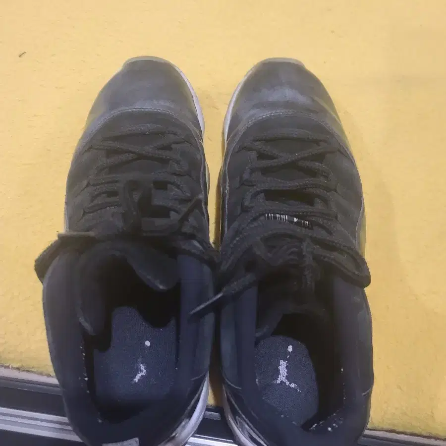 [ 290] Air Jordan 11  RETRO ROW 바론스