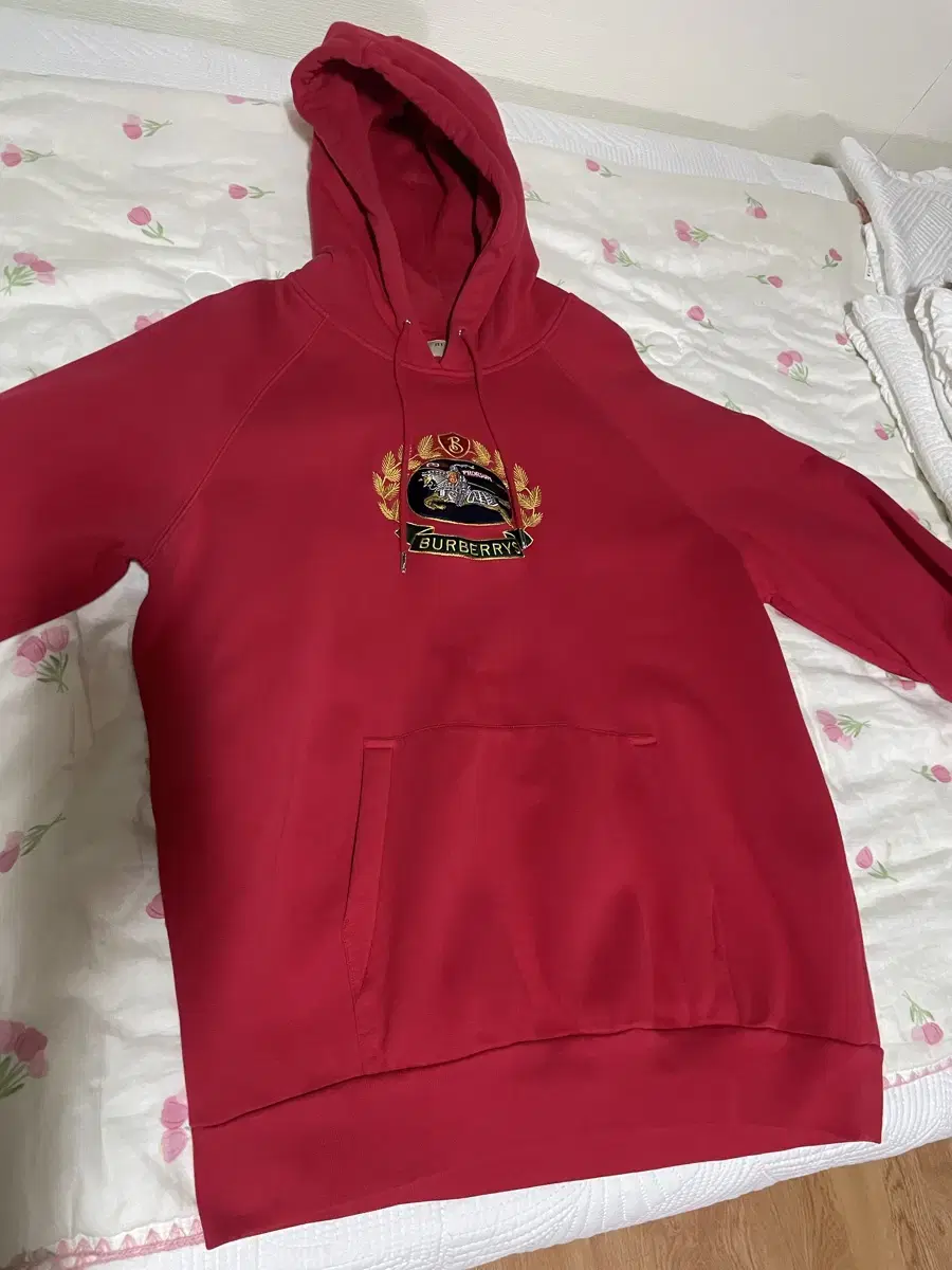 Burberry Embroidered Archive Logo Oversized Hoodie Red L