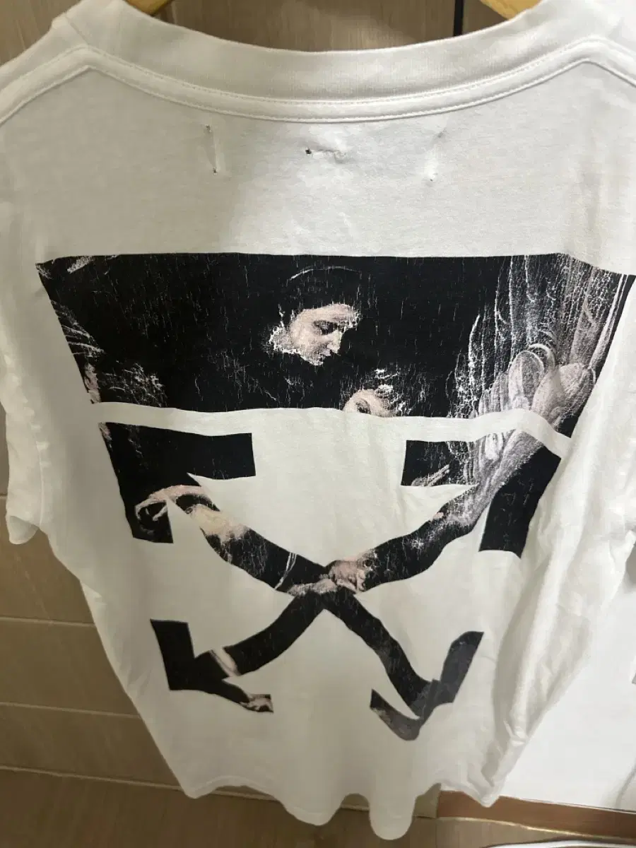 [M] Off-White Vahn Tee