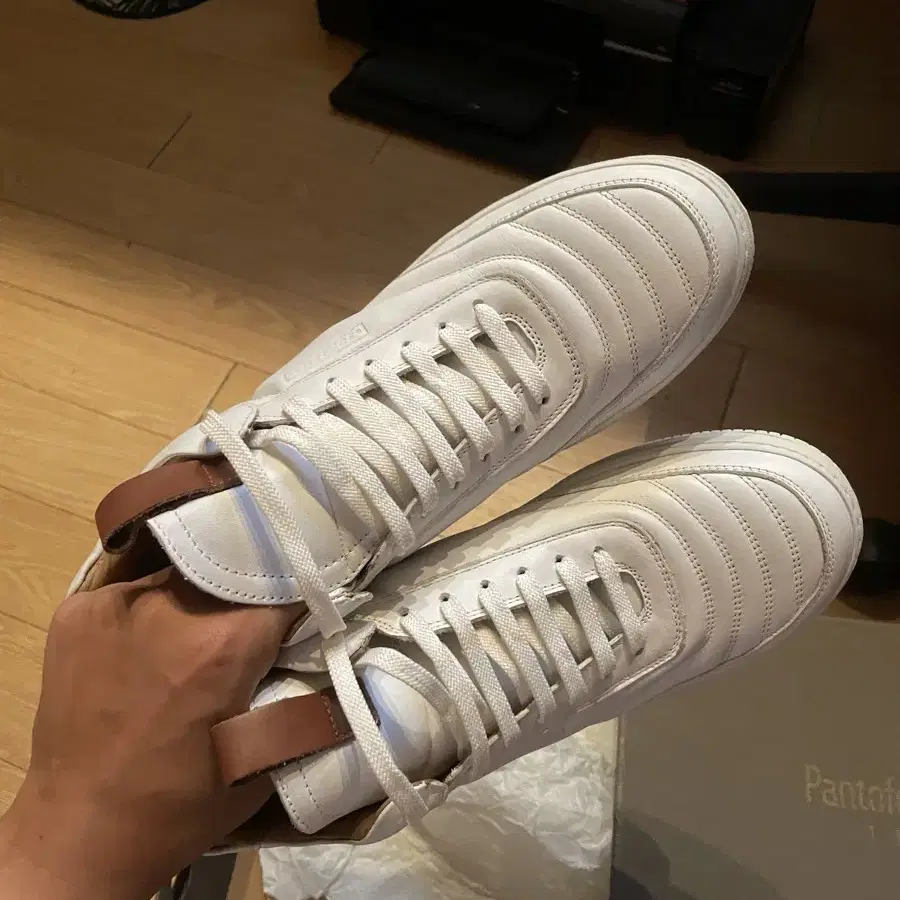 Pantofola d'Oro Suprema Mid 소가죽