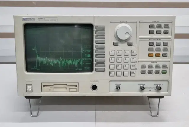 HP 35665A Dynamic Signal Analyzer 신호분석기.