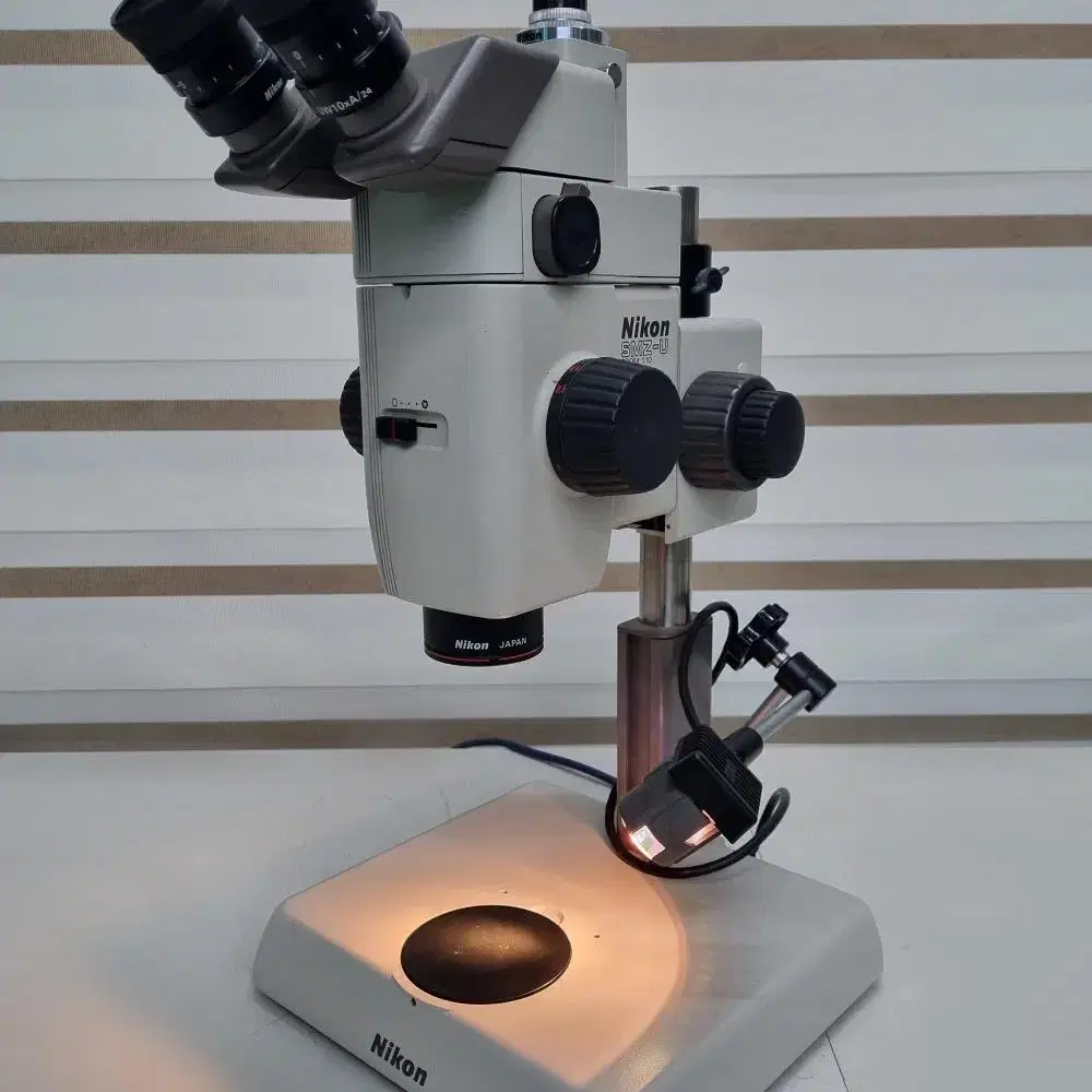 NIKON SMZ-U Stereo Microscope 입체현미경.