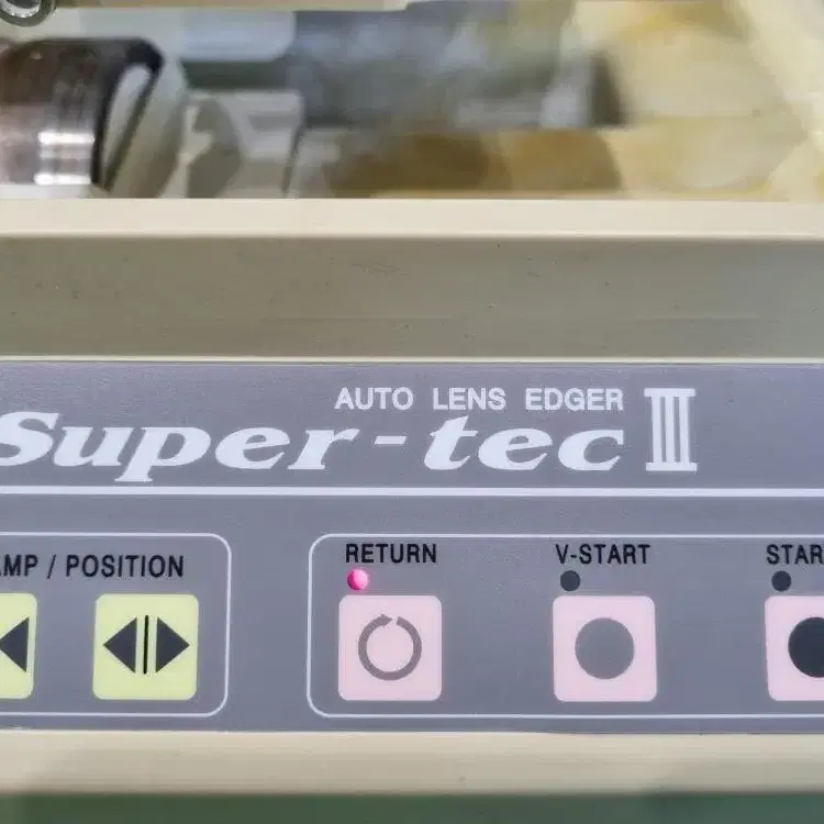 Super-tec III Auto Lens Edger 동양광학자동옥습기.