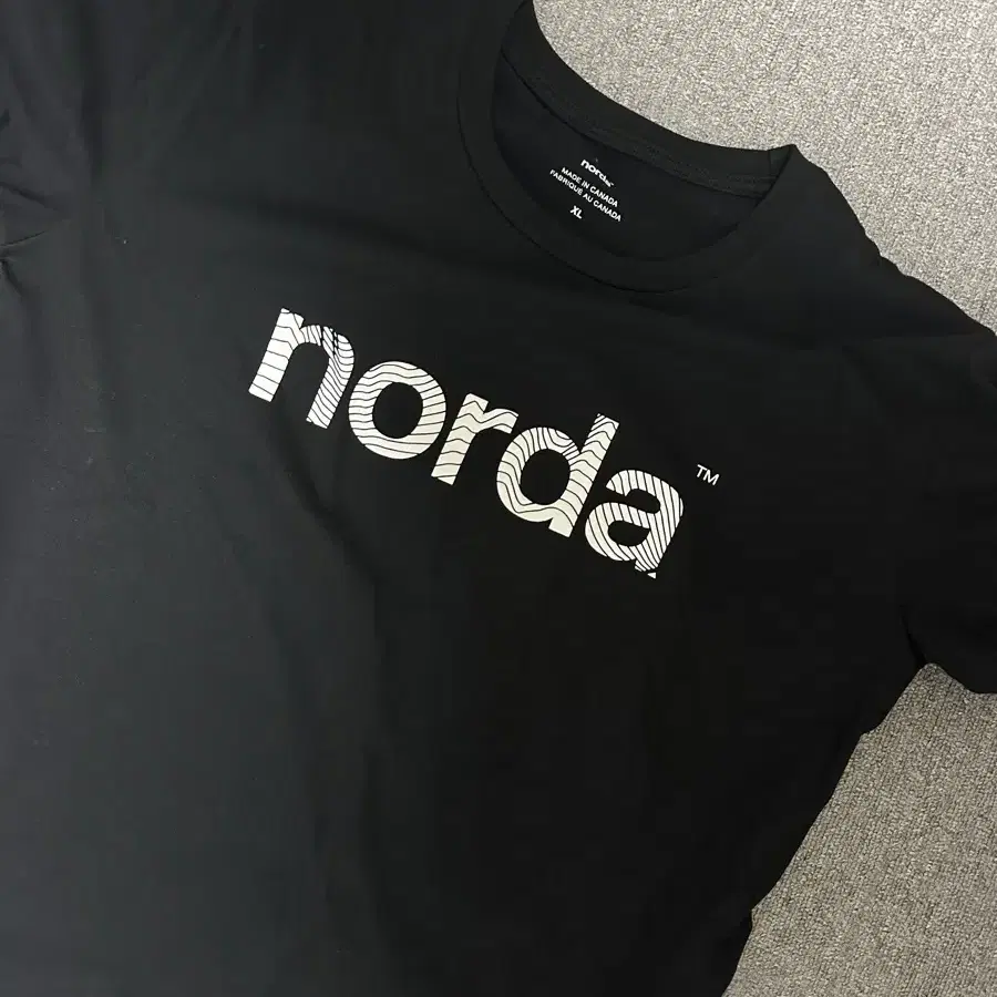 Norda run 반팔티 XL 사이즈 새 상품