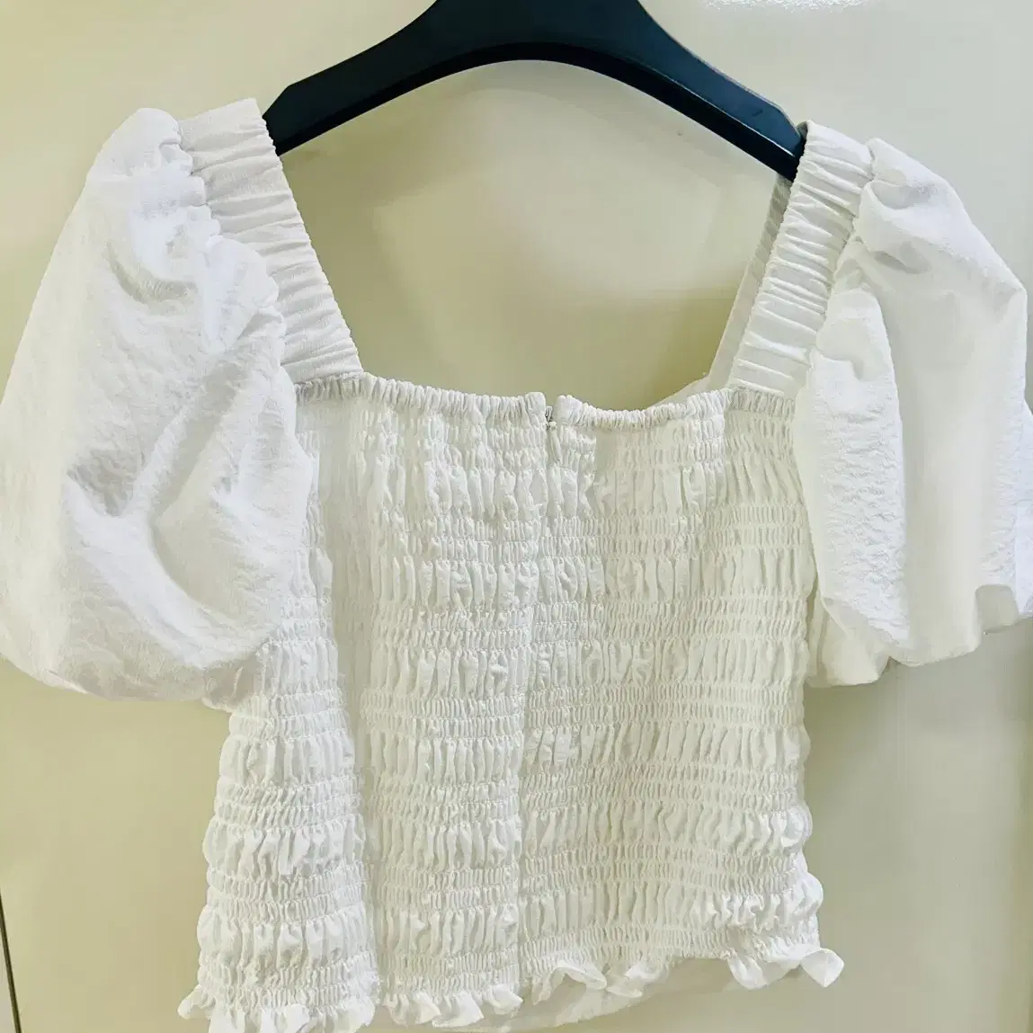 리엘 Balloon square shirring blouse (white