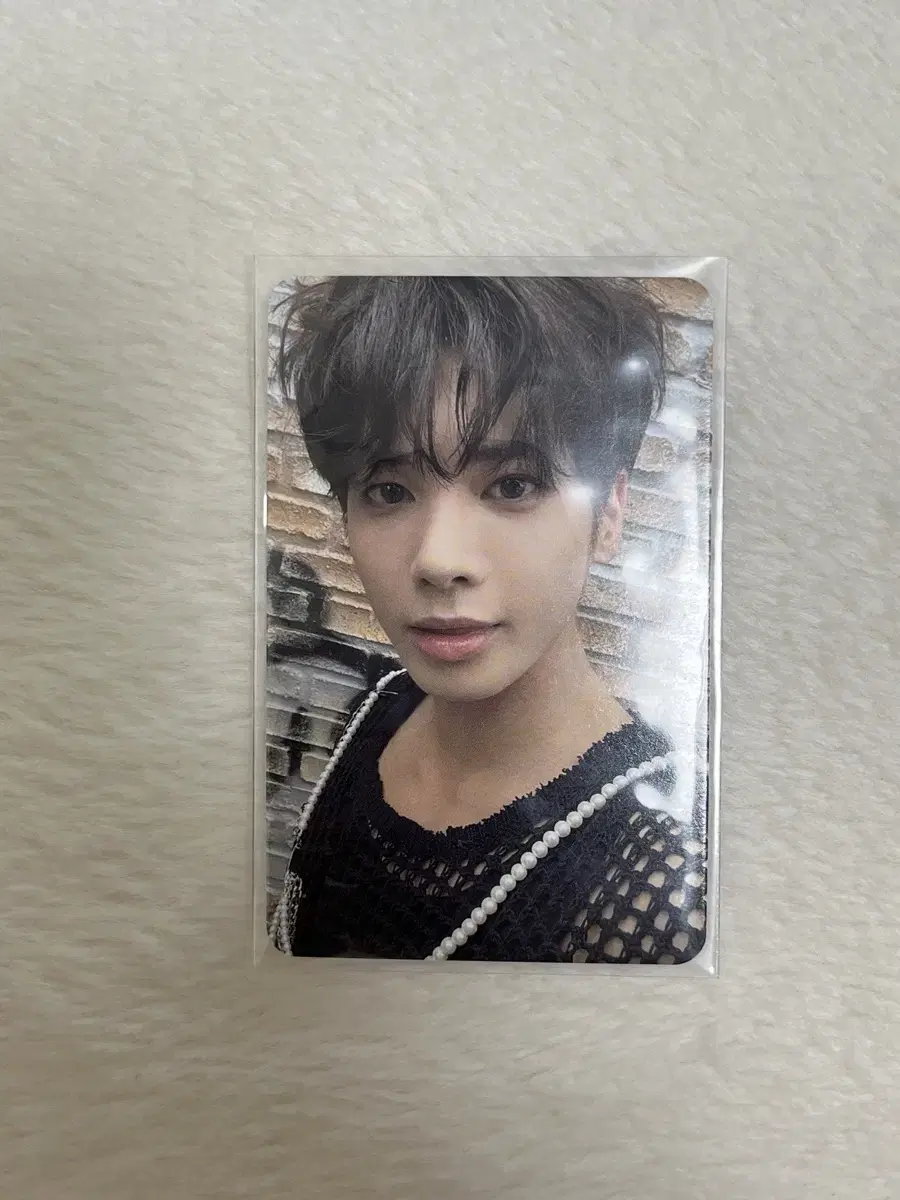 >>Source<< txt taehyun Clarity photocard WTS