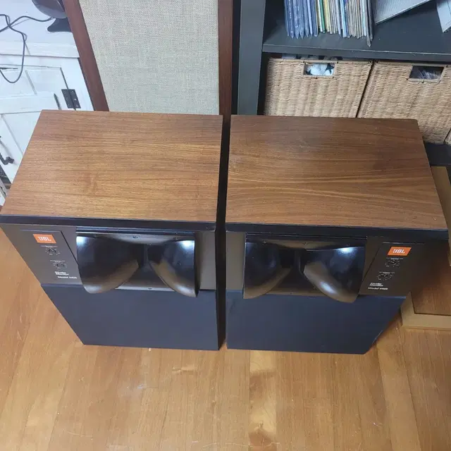 JBL 4425