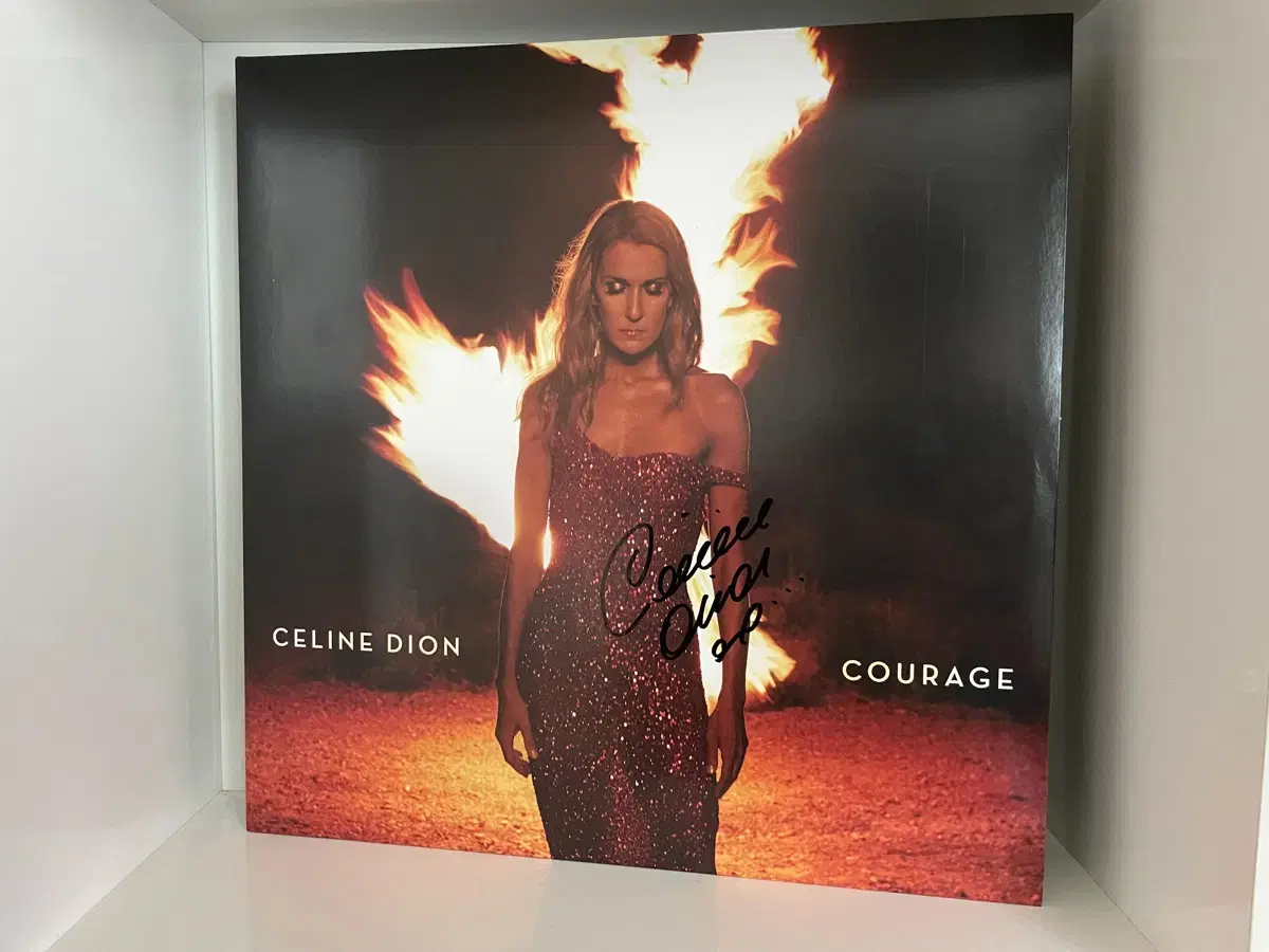 셀린 디온 Celine Dion 친필싸인 Courage LP