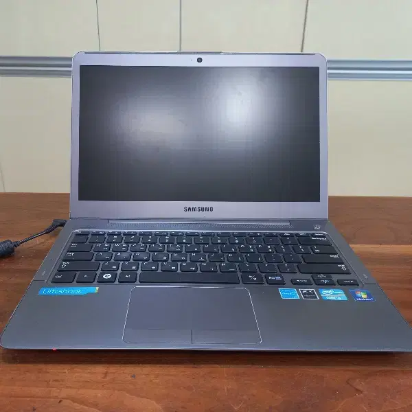 삼성 울트라북 i5 13.3인치 노트북 NT530U3B 풀세트 팝니다.