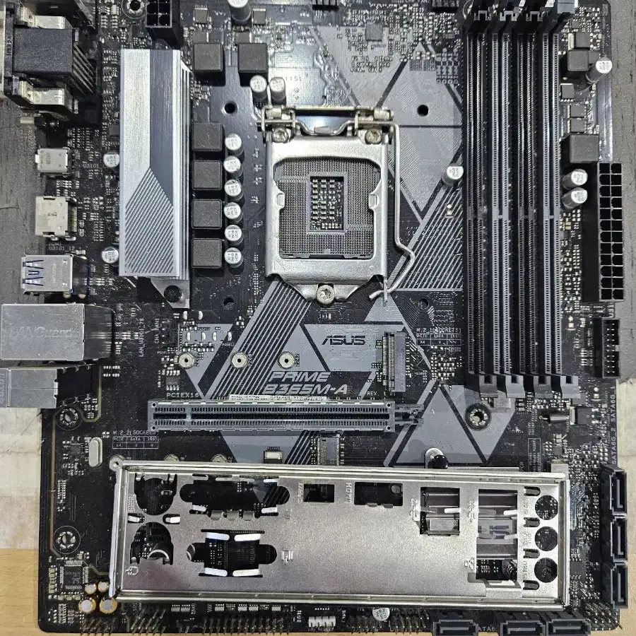 아수스 B365M-A   4뱅크 삼성DDR4 8G 4개