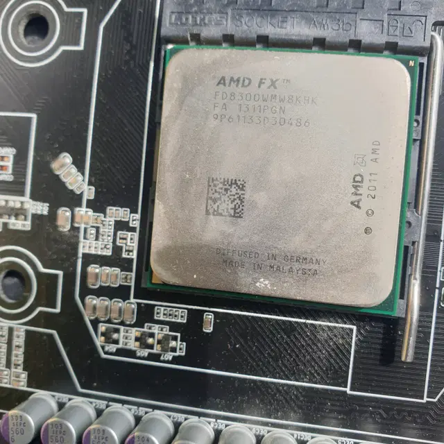 AMD FX8300 기가바이트 GA-990FXA-UD3 램16g 10만원