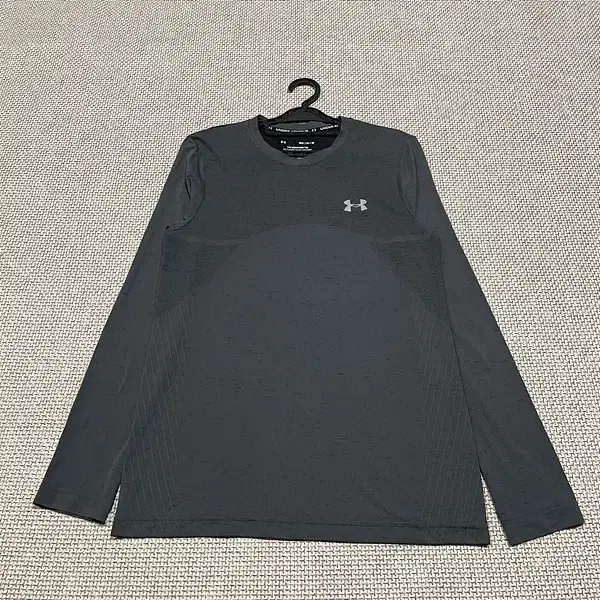 M Under Armour Performance Long Sleeve Tee N.4958