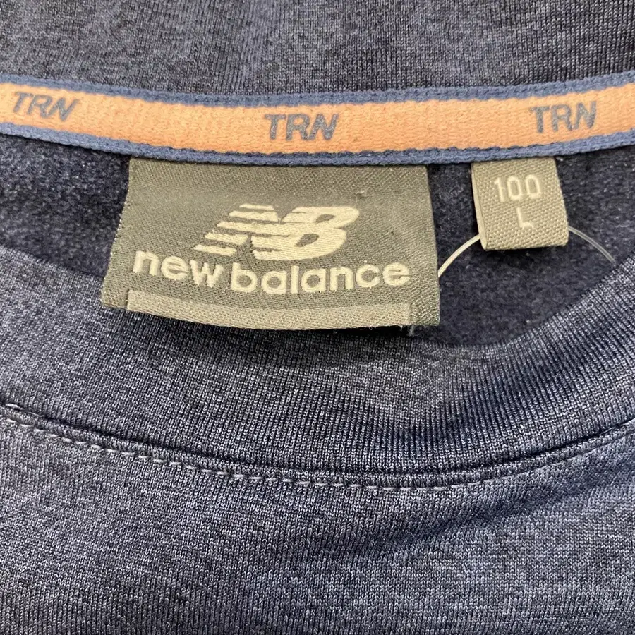 2 뉴발란스(new balance) 긴팔 기능성 100(L)