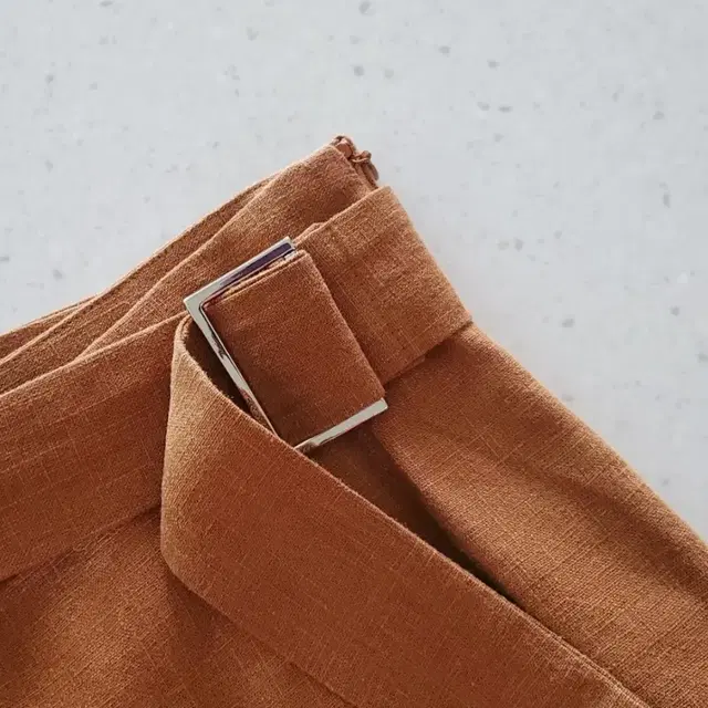 Non pocket linen belt pants