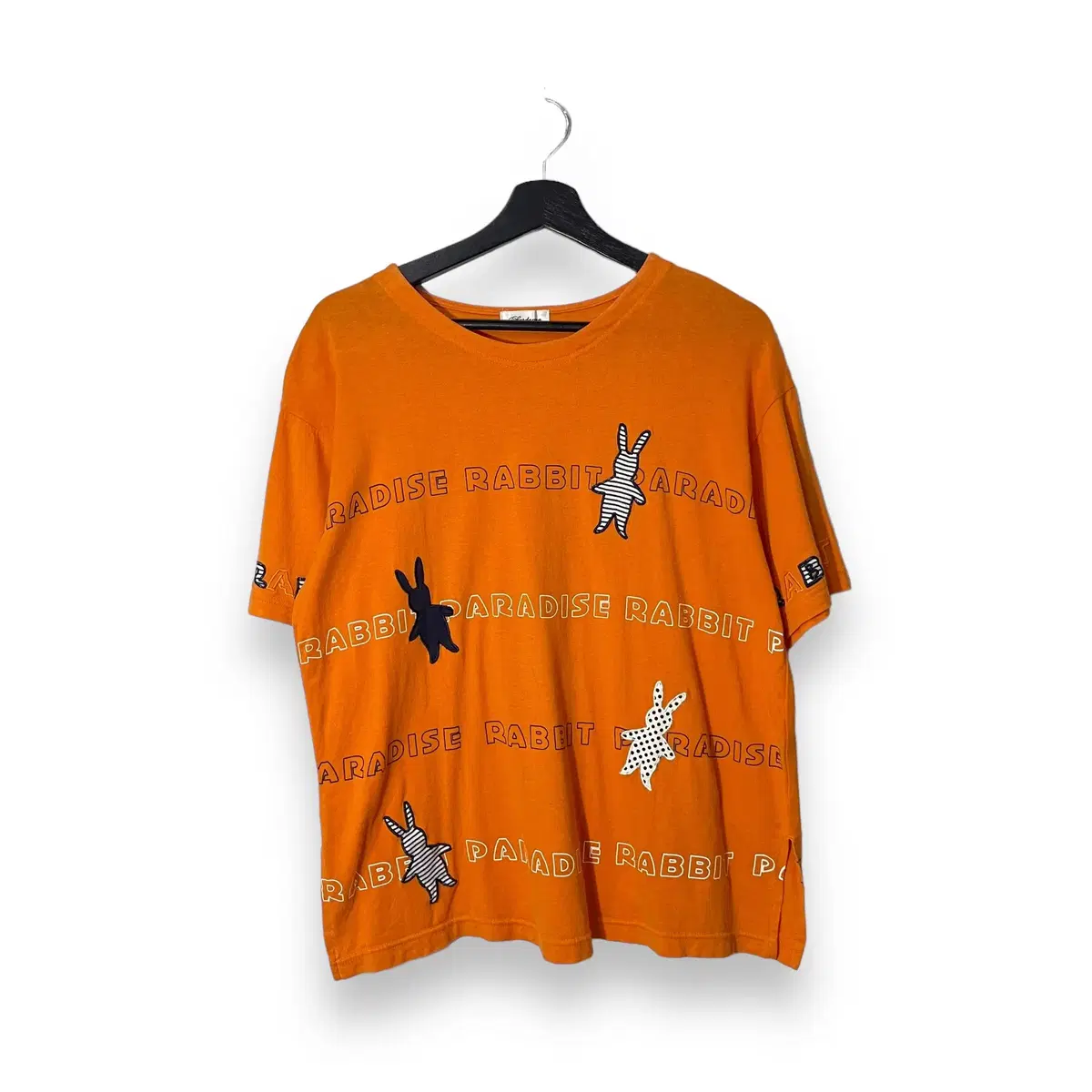 Manwon Shop Morigal Rabbit Embroidery Vahn Short Sleeve Tee